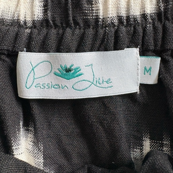 Passion Lilie Black & White Tie Waist Knee Length A-Line Skirt w Pockets - Picture 3 of 14